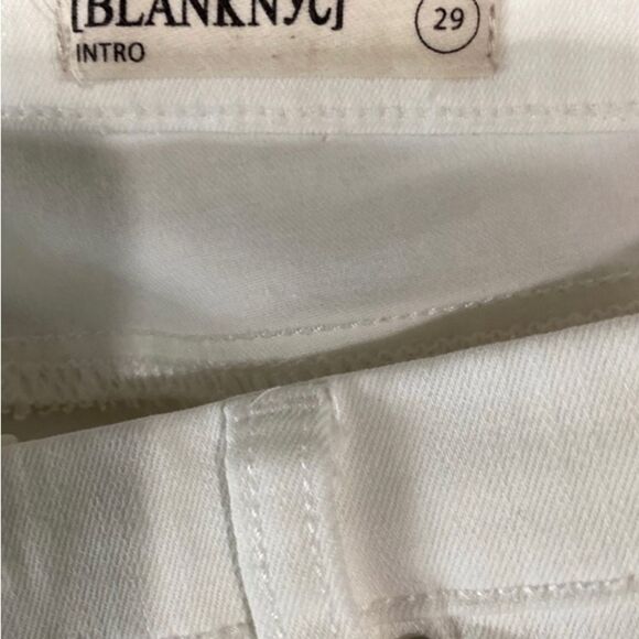 BlankNYC Jeans Women’s Size 29 Color White Intro Jeans have Raw Edges - Picture 5 of 9